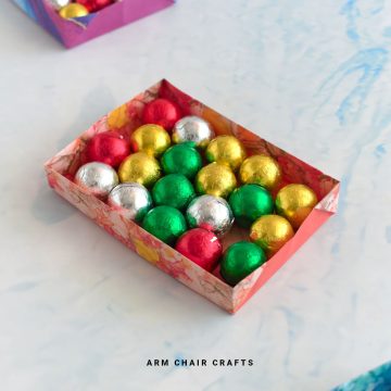 Close up image of an origami tray.