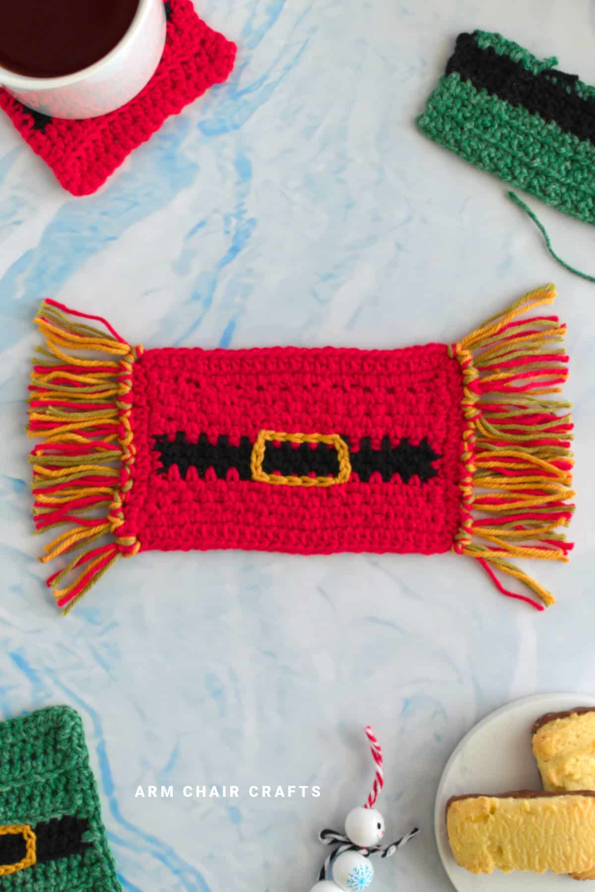 Santa crochet mug rug.