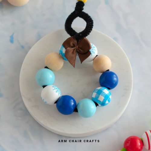 Christmas bead wreath.