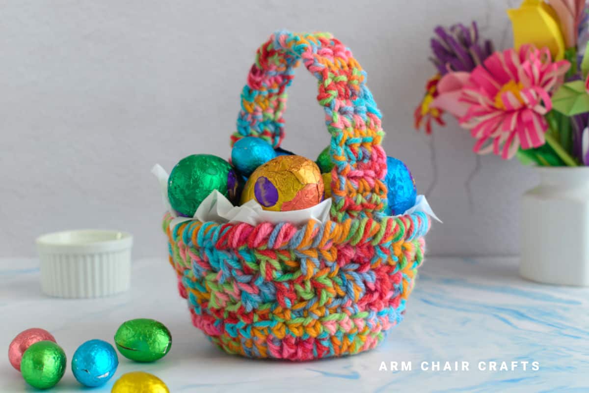 Crochet basket with Easter eggs.