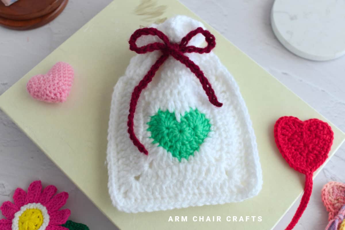 Heart crochet pouch.