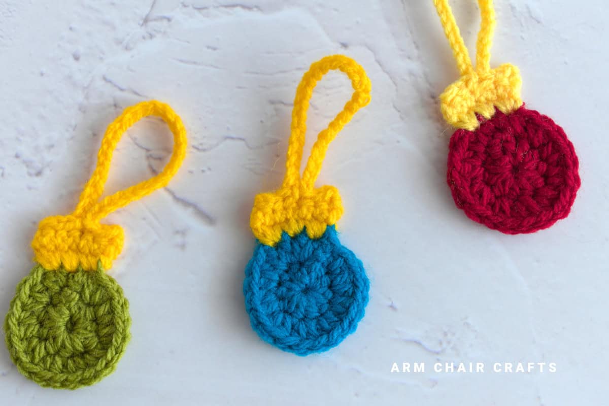 Bauble crochet motif.