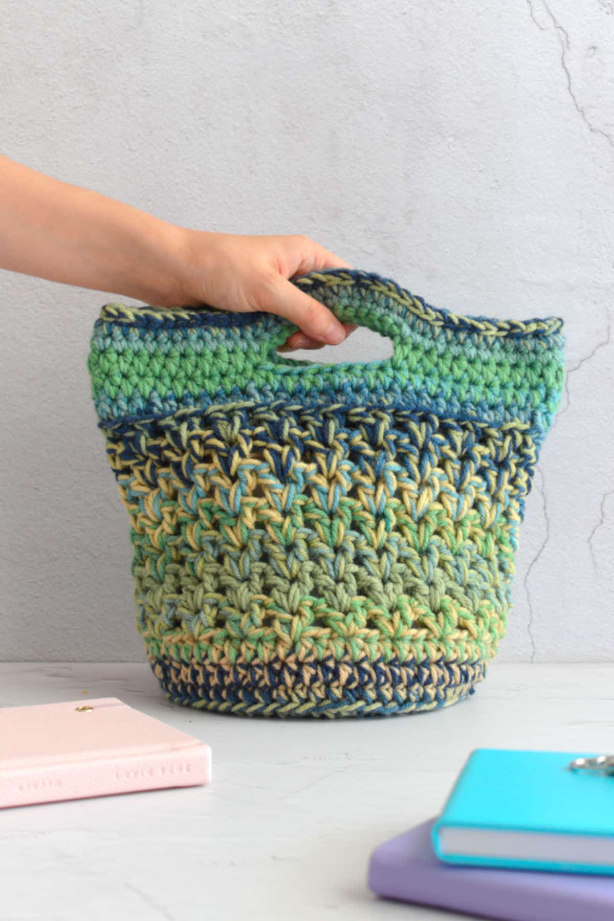 Isla crochet bag.