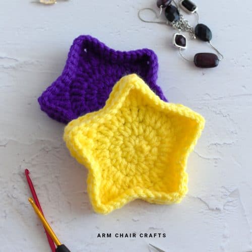 Crochet star trinket boxes.