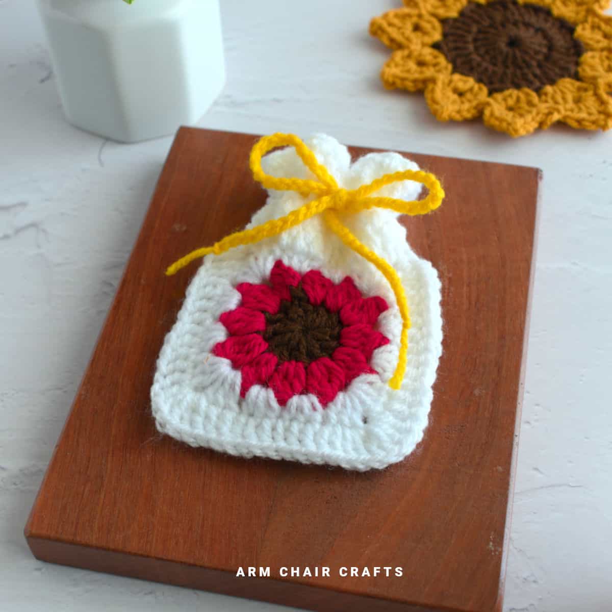Sunflower crochet pouch.